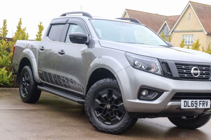 2025 Nissan Navara