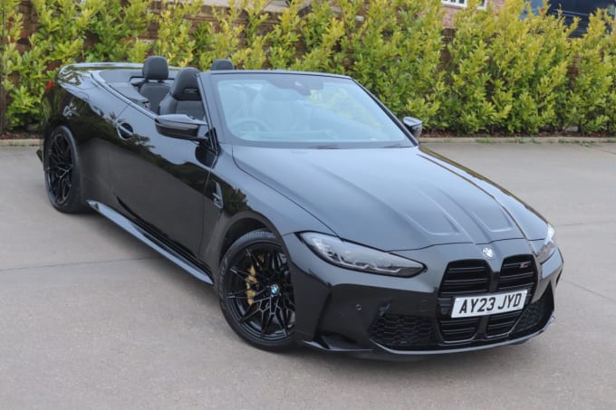 2025 BMW M4