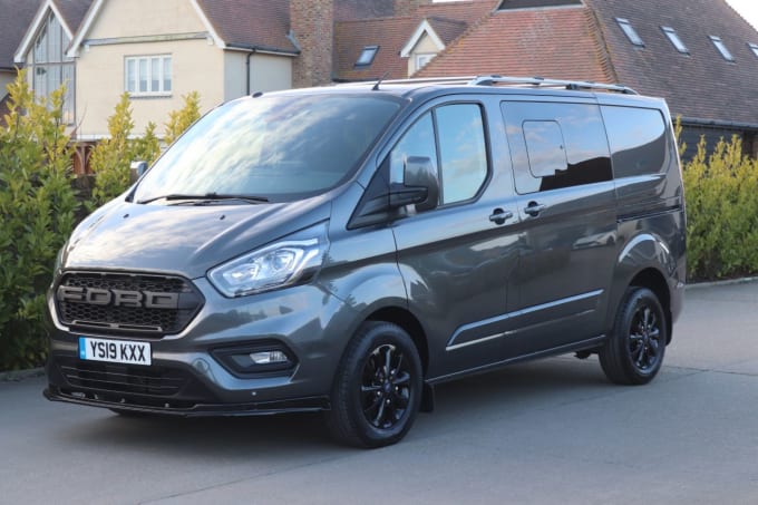 2025 Ford Transit Custom