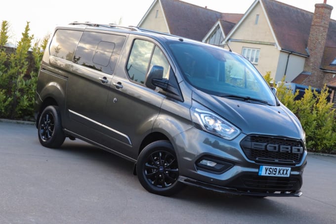 2025 Ford Transit Custom