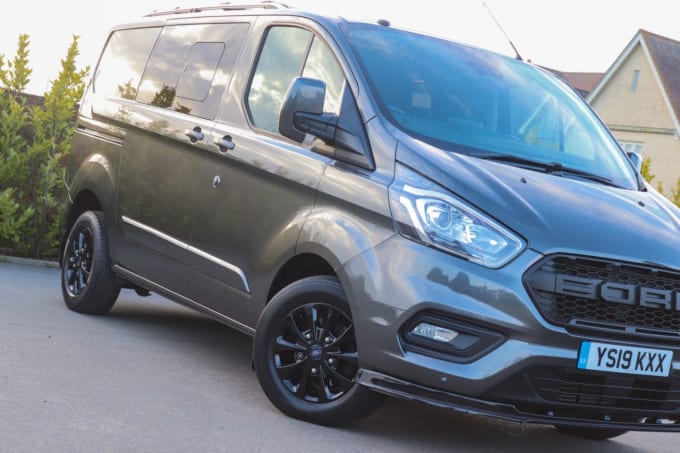 2025 Ford Transit Custom