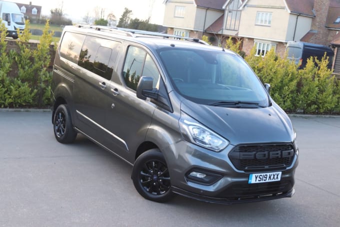 2025 Ford Transit Custom