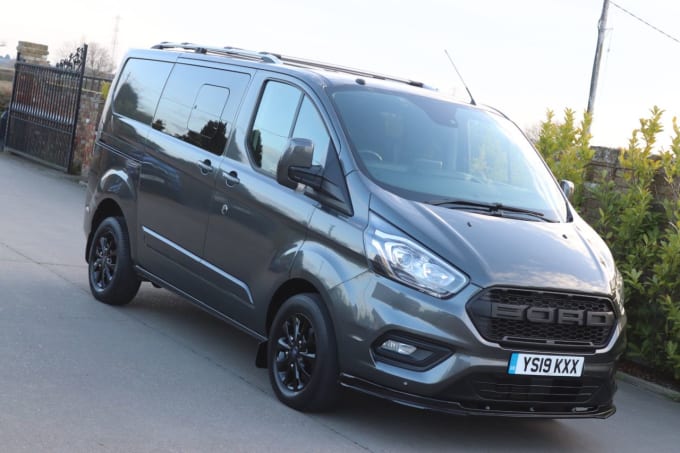 2025 Ford Transit Custom