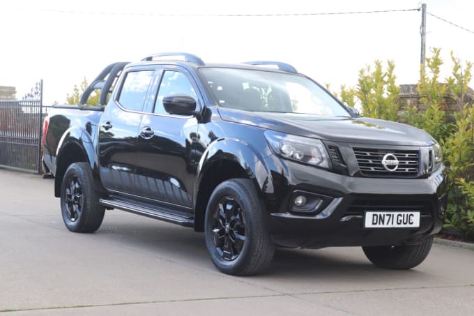 2025 Nissan Navara