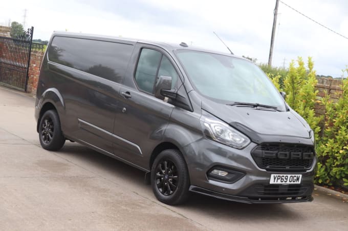 2025 Ford Transit Custom