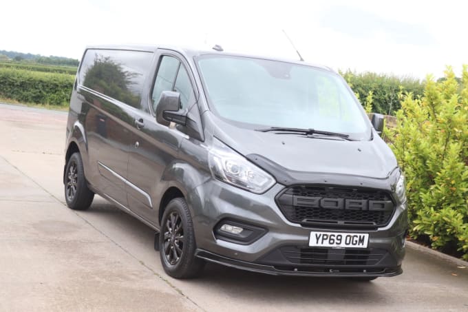 2025 Ford Transit Custom