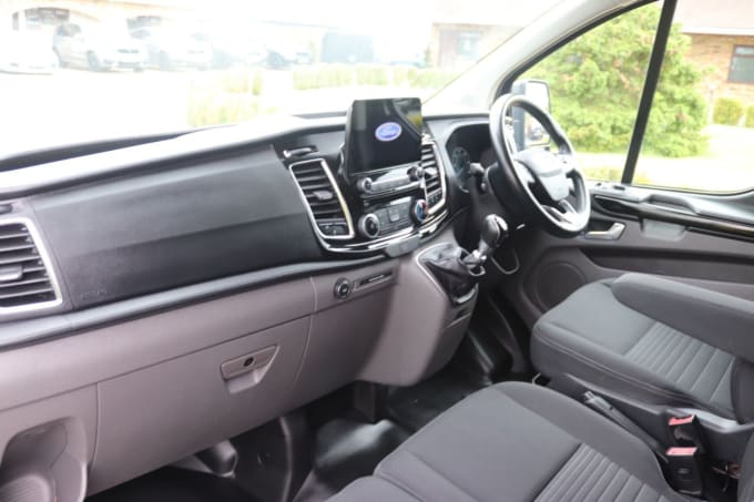 2025 Ford Transit Custom