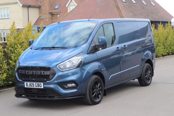 2025 Ford Transit Custom