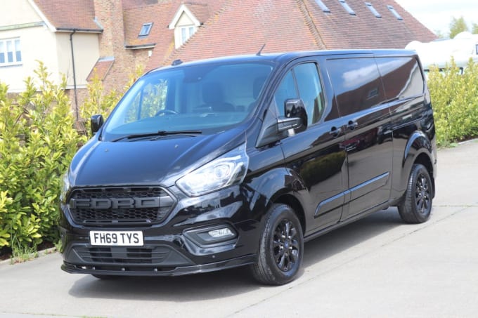 2025 Ford Transit Custom