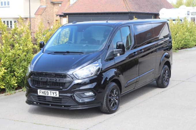 2025 Ford Transit Custom