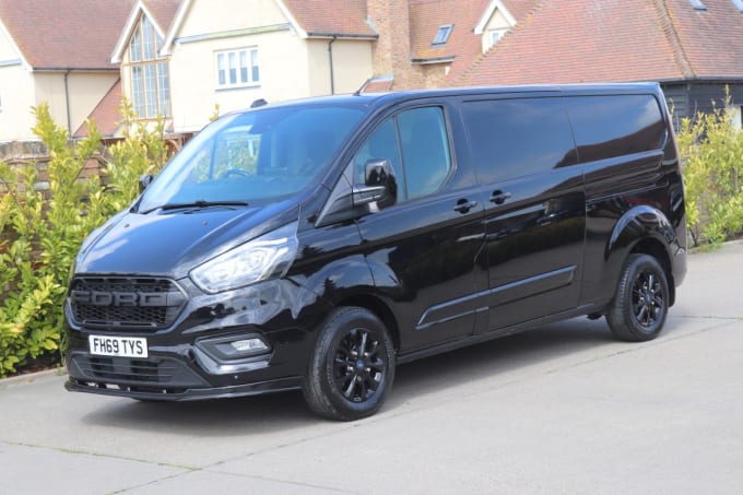 2025 Ford Transit Custom