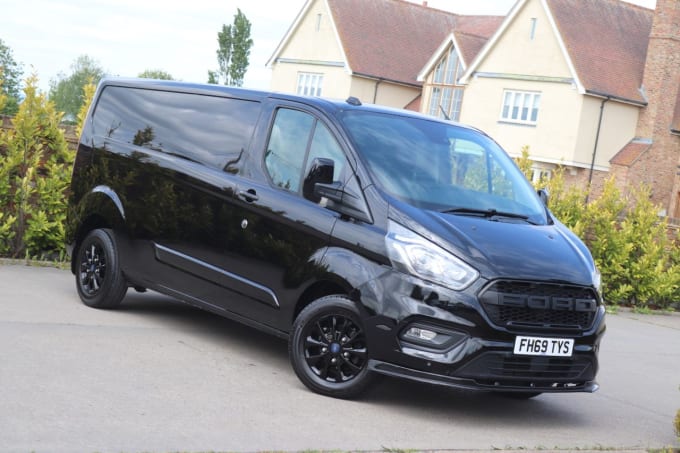 2025 Ford Transit Custom