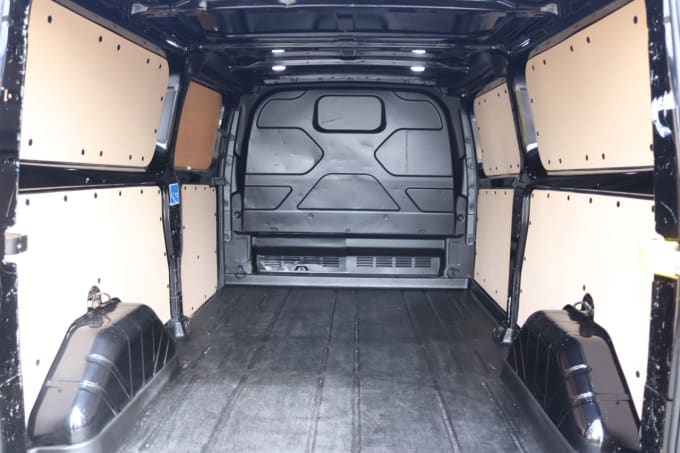2025 Ford Transit Custom