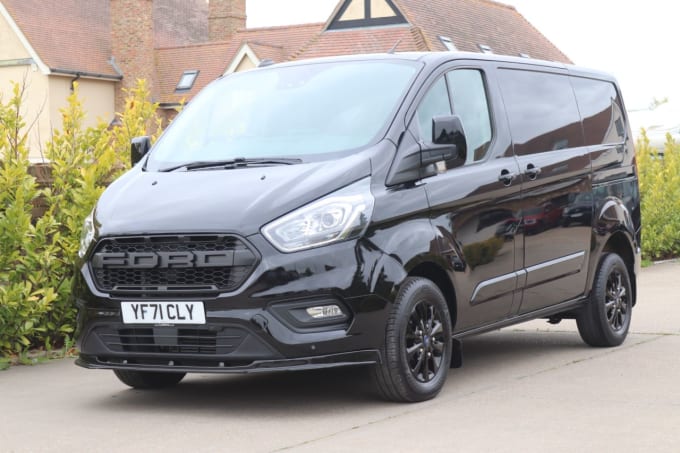 2025 Ford Transit Custom