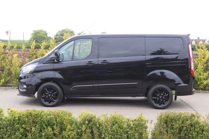 2025 Ford Transit Custom