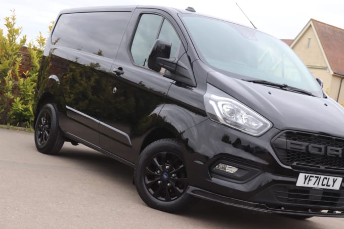 2025 Ford Transit Custom