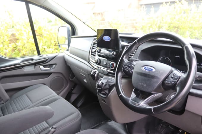 2025 Ford Transit Custom