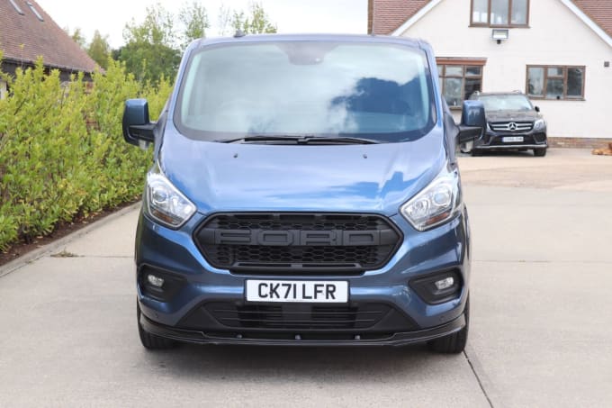 2025 Ford Transit Custom