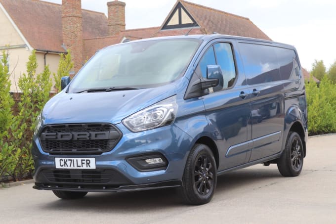 2025 Ford Transit Custom