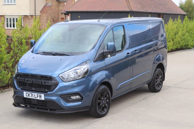 2025 Ford Transit Custom