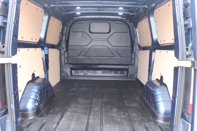 2025 Ford Transit Custom