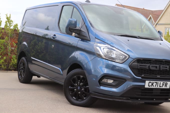 2025 Ford Transit Custom