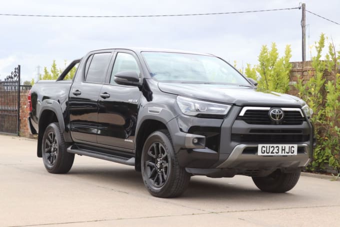 2025 Toyota Hi-lux