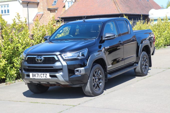 2025 Toyota Hi-lux