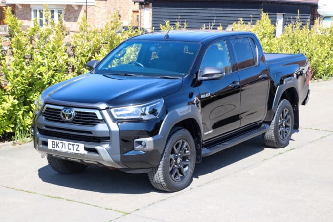 2025 Toyota Hi-lux