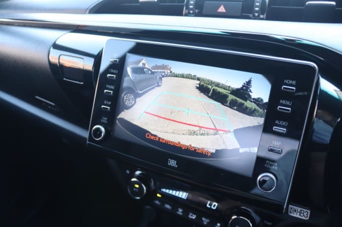 2025 Toyota Hi-lux