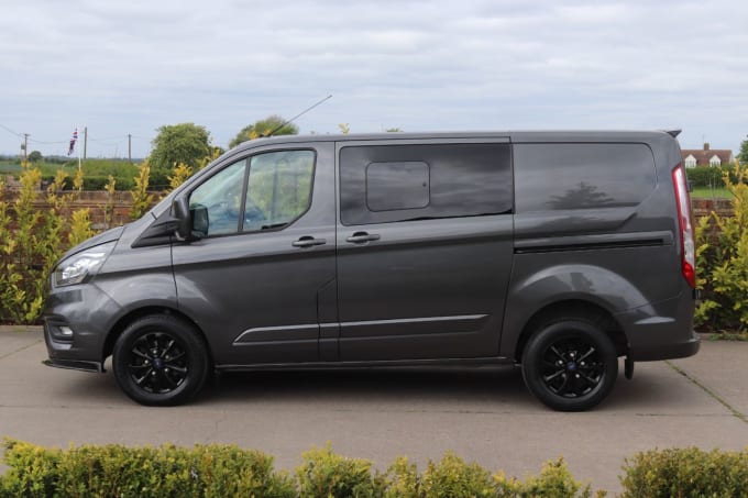 2025 Ford Transit Custom
