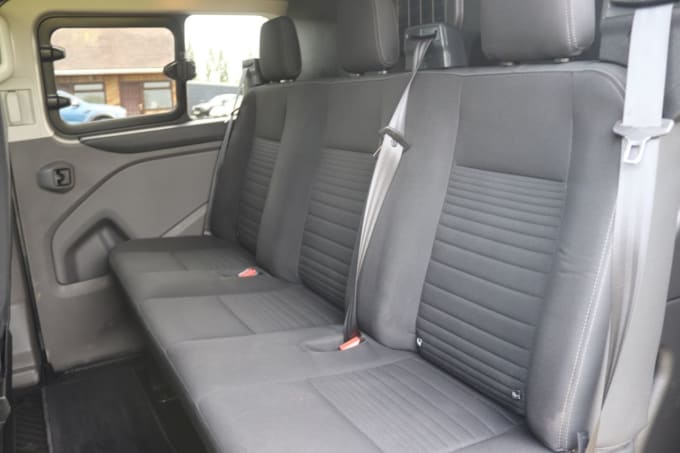 2025 Ford Transit Custom