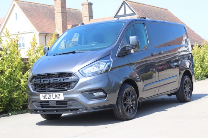 2025 Ford Transit Custom