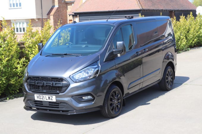 2025 Ford Transit Custom