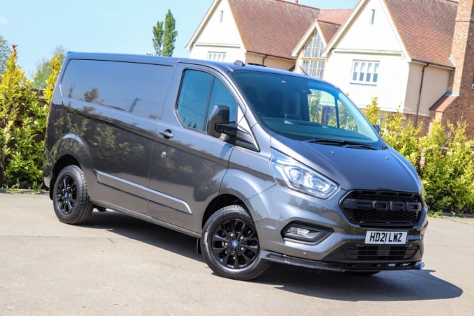 2025 Ford Transit Custom
