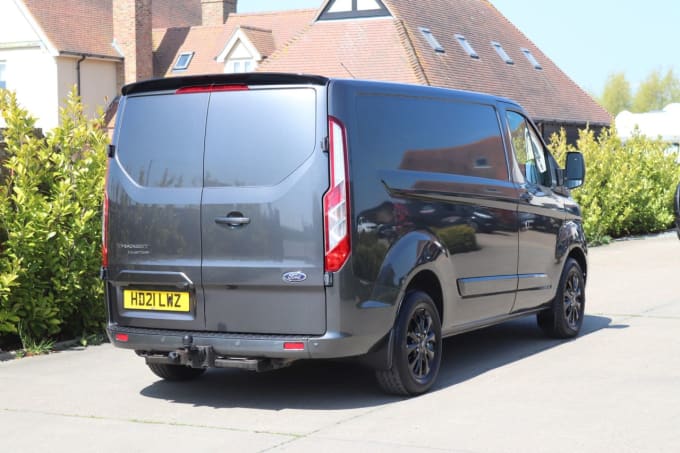 2025 Ford Transit Custom
