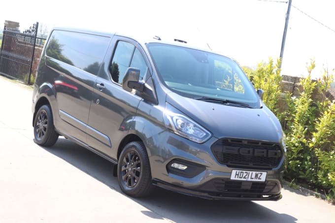 2025 Ford Transit Custom