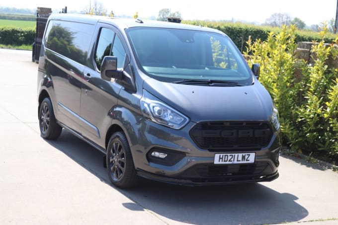 2025 Ford Transit Custom