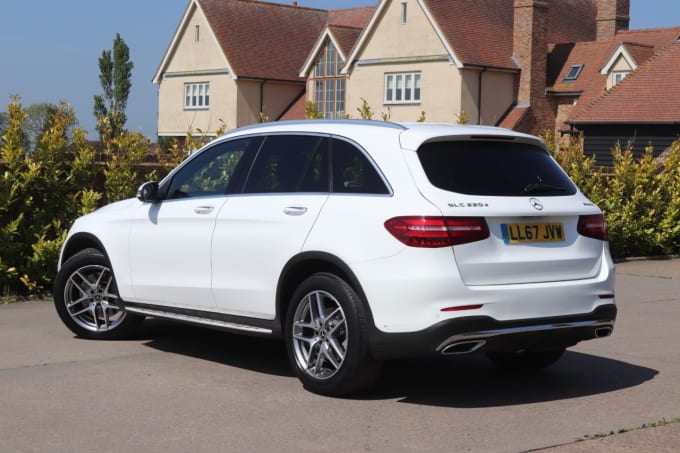 2025 Mercedes-benz Glc