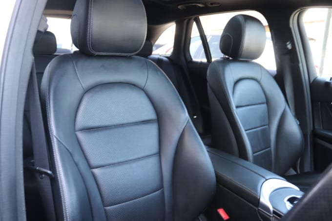2025 Mercedes-benz Glc