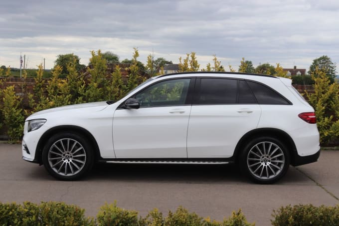 2025 Mercedes-benz Glc