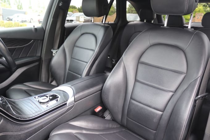 2025 Mercedes-benz Glc
