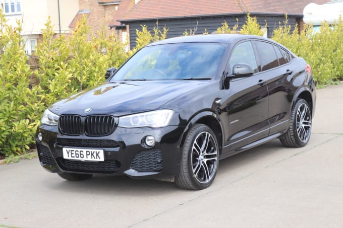 2025 BMW X4