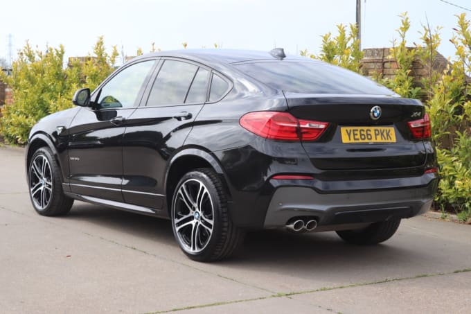2025 BMW X4