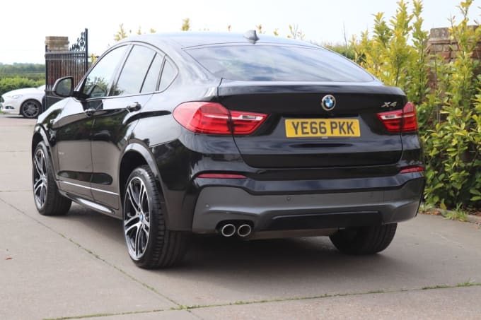 2025 BMW X4