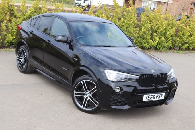 2025 BMW X4