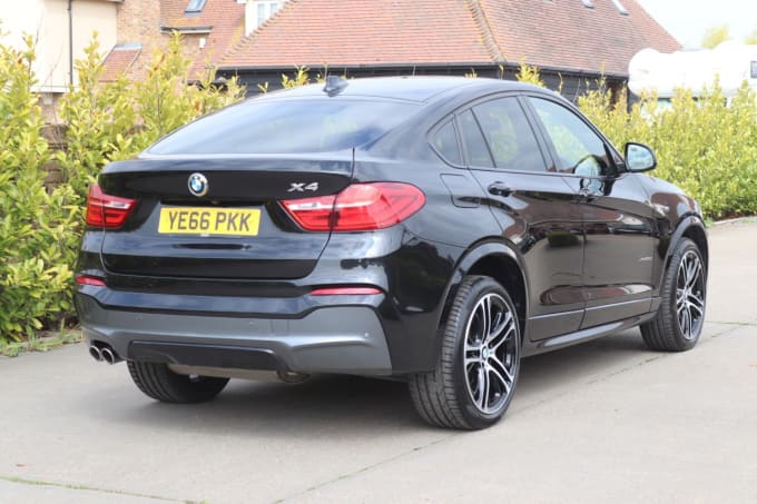 2025 BMW X4