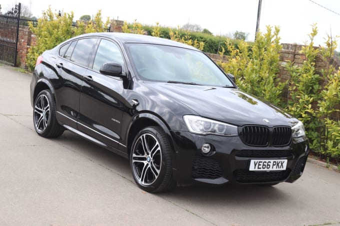 2025 BMW X4