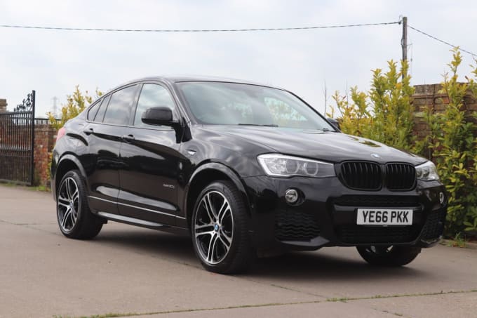 2025 BMW X4