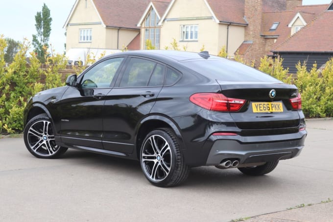 2025 BMW X4